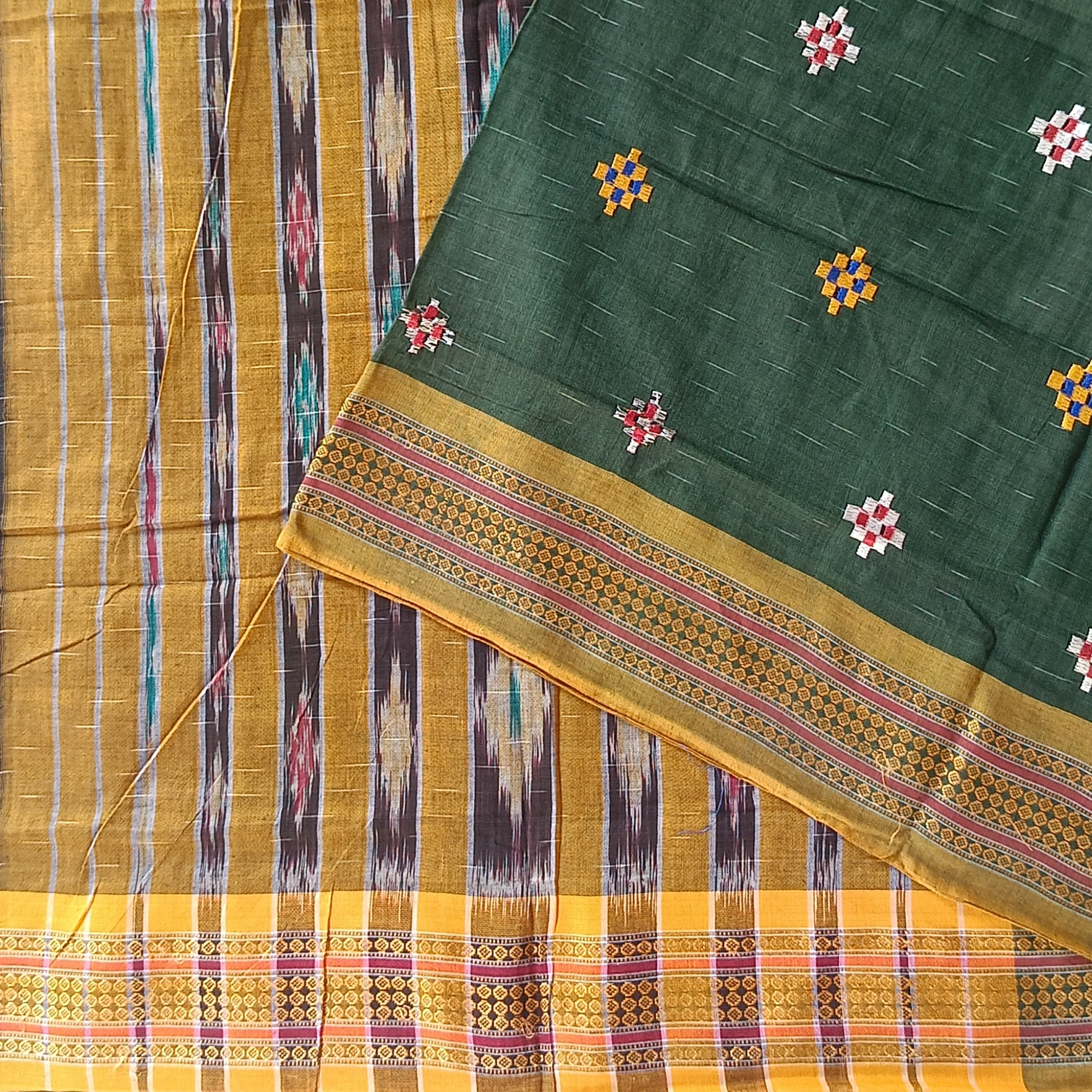 Embroidery Handwork Green Color Sambalpuri Cotton Saree - Image 3